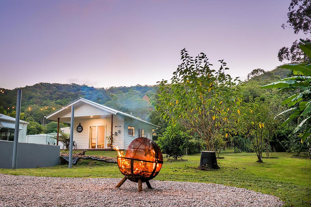 The Poolhaus Retreat - Peaceful Private Studio Valdora Buitenkant foto